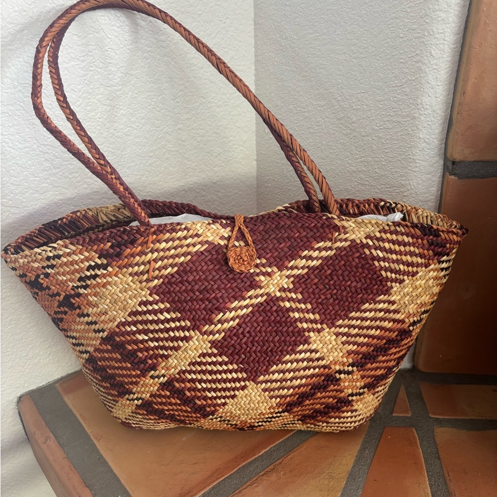 Handwoven Brown and Tan rectangular Tote Bag never used: Coastal chic